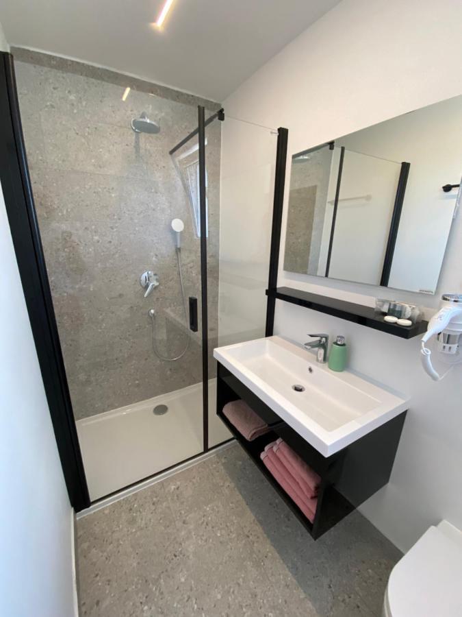 Apartmani Kumenat 比奥格勒·纳·莫鲁 外观 照片