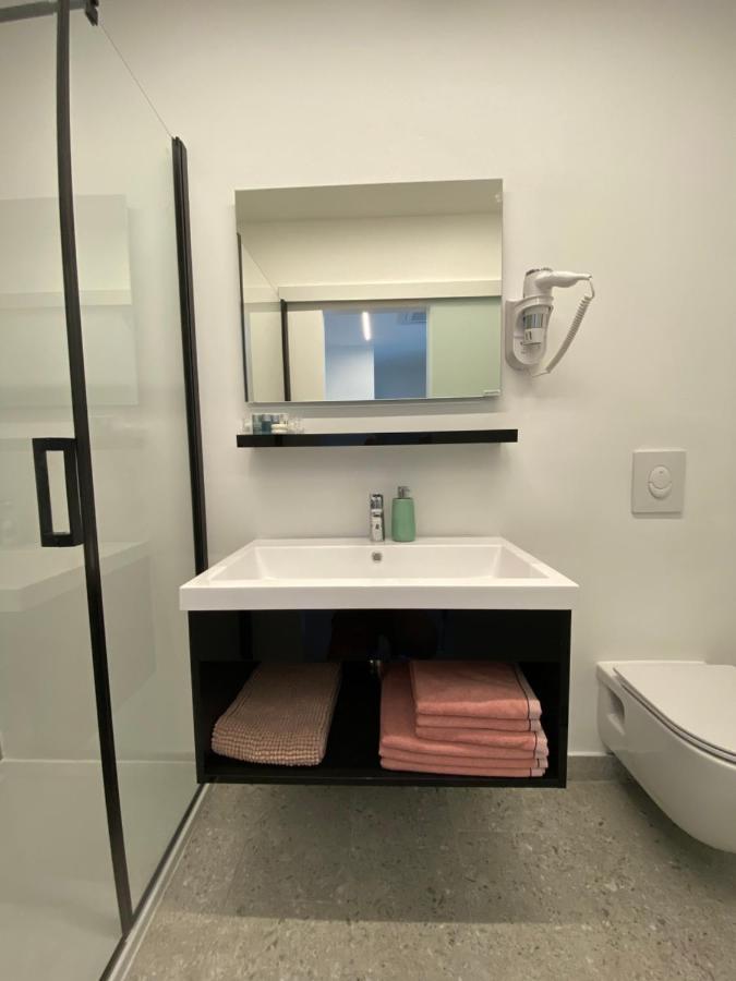 Apartmani Kumenat 比奥格勒·纳·莫鲁 外观 照片