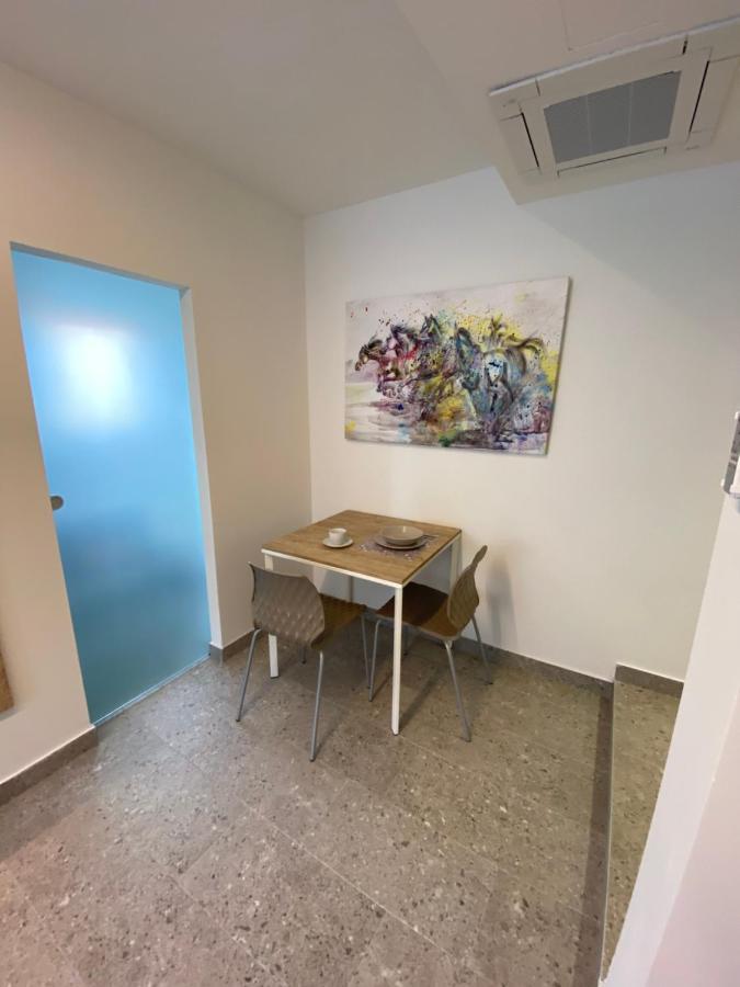Apartmani Kumenat 比奥格勒·纳·莫鲁 外观 照片