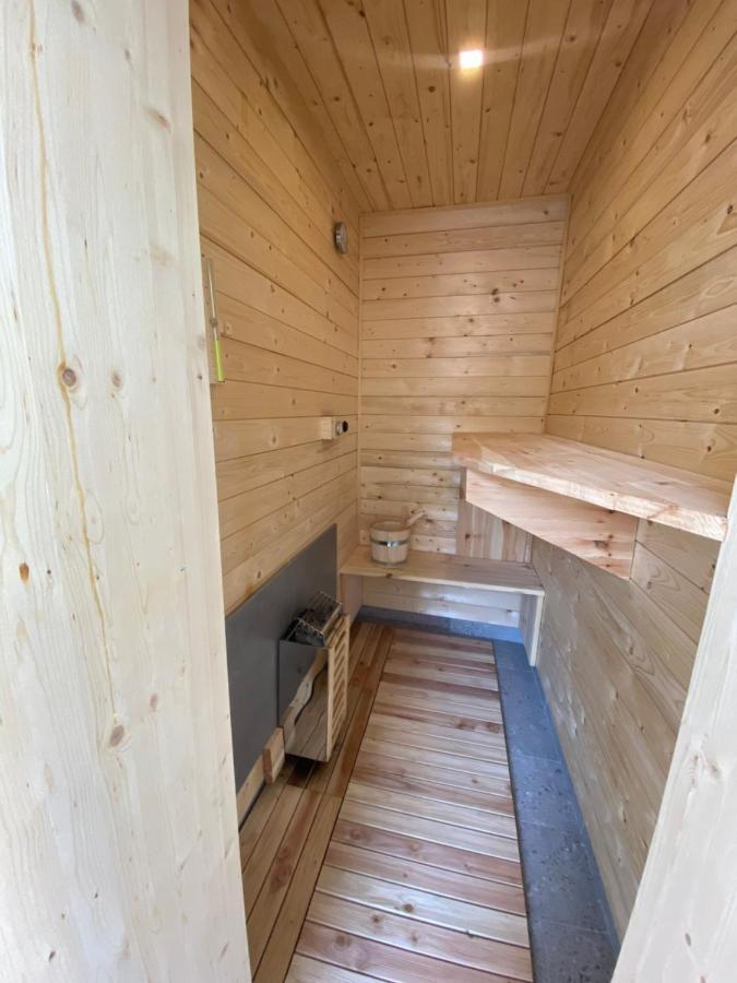 Apartmani Kumenat 比奥格勒·纳·莫鲁 外观 照片