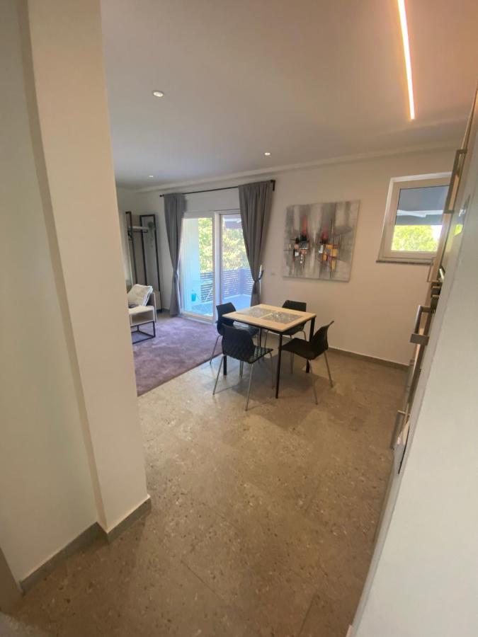 Apartmani Kumenat 比奥格勒·纳·莫鲁 外观 照片