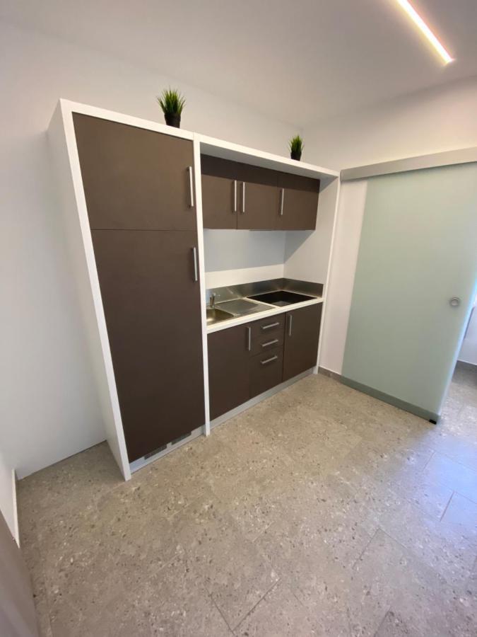 Apartmani Kumenat 比奥格勒·纳·莫鲁 外观 照片